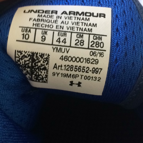 Under Armour shoes - Picture 2 of 2